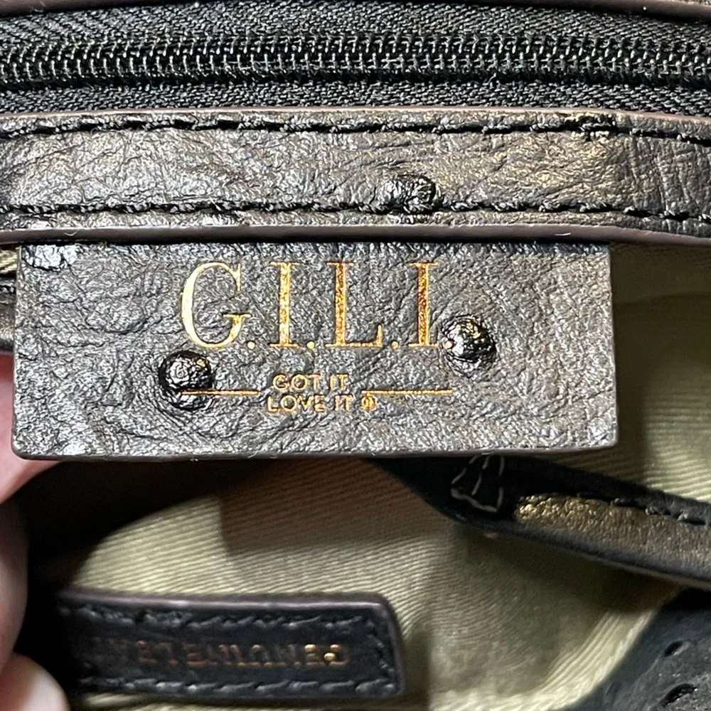 G.I.L.I. Verona hobo style handbag black ostrich-embossed leather